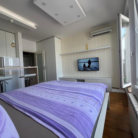 Hedonia Apartment เบลเกรด ภายนอก รูปภาพ